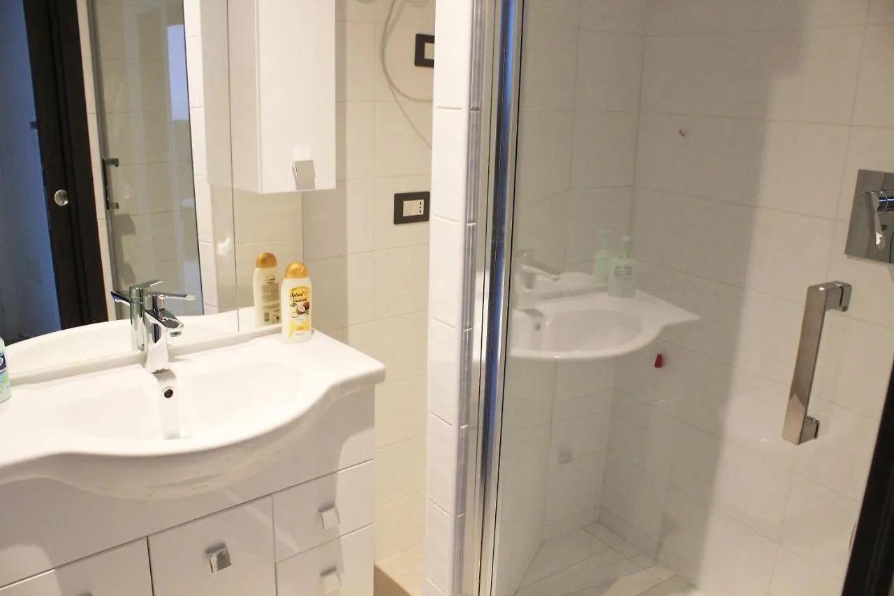 La Locanda Dell'Olmo Milán Apartmán